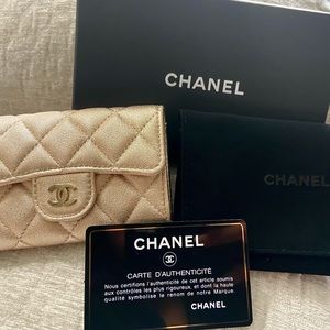 NEW CHANEL Cardholder
